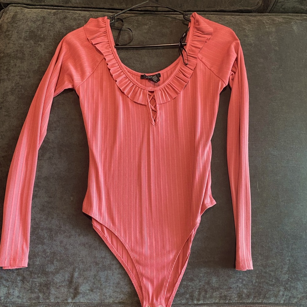 Women’s Size Medium, Mauve forever 21 bodysuit